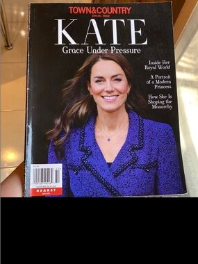Town & Country Magazine special edition Kate: Grace under Fire
